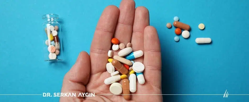 Médicaments qui accélèrent la croissance des cheveux après la ...