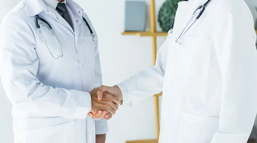 Doktor meslektaşların saç ekimi görüşleri